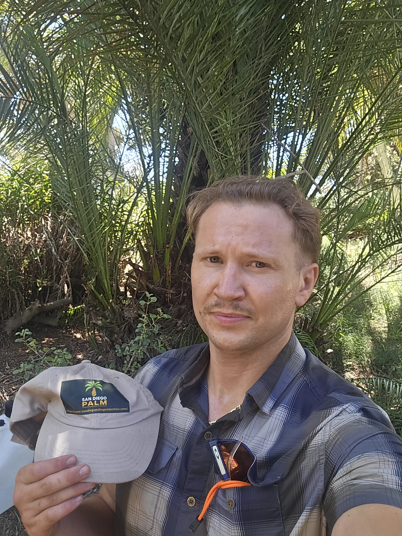 John Krause carrying out SDPP field work at San Diego Botanic Garden